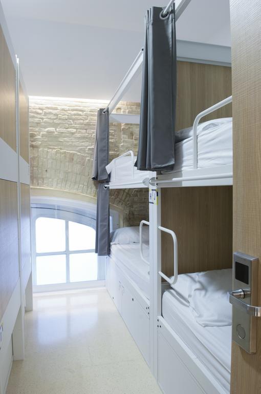 Up Hostel Valencia Ngoại thất bức ảnh