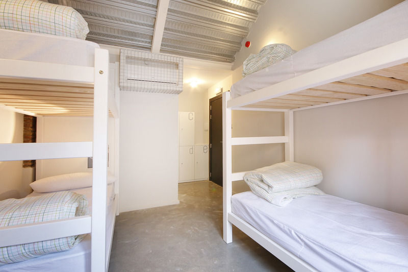 Up Hostel Valencia Ngoại thất bức ảnh
